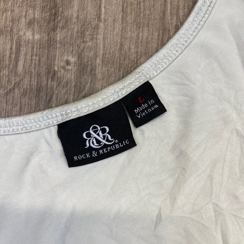 3/$15 Rock & Republic Silver Metallic Tank L - Picture 5 of 7